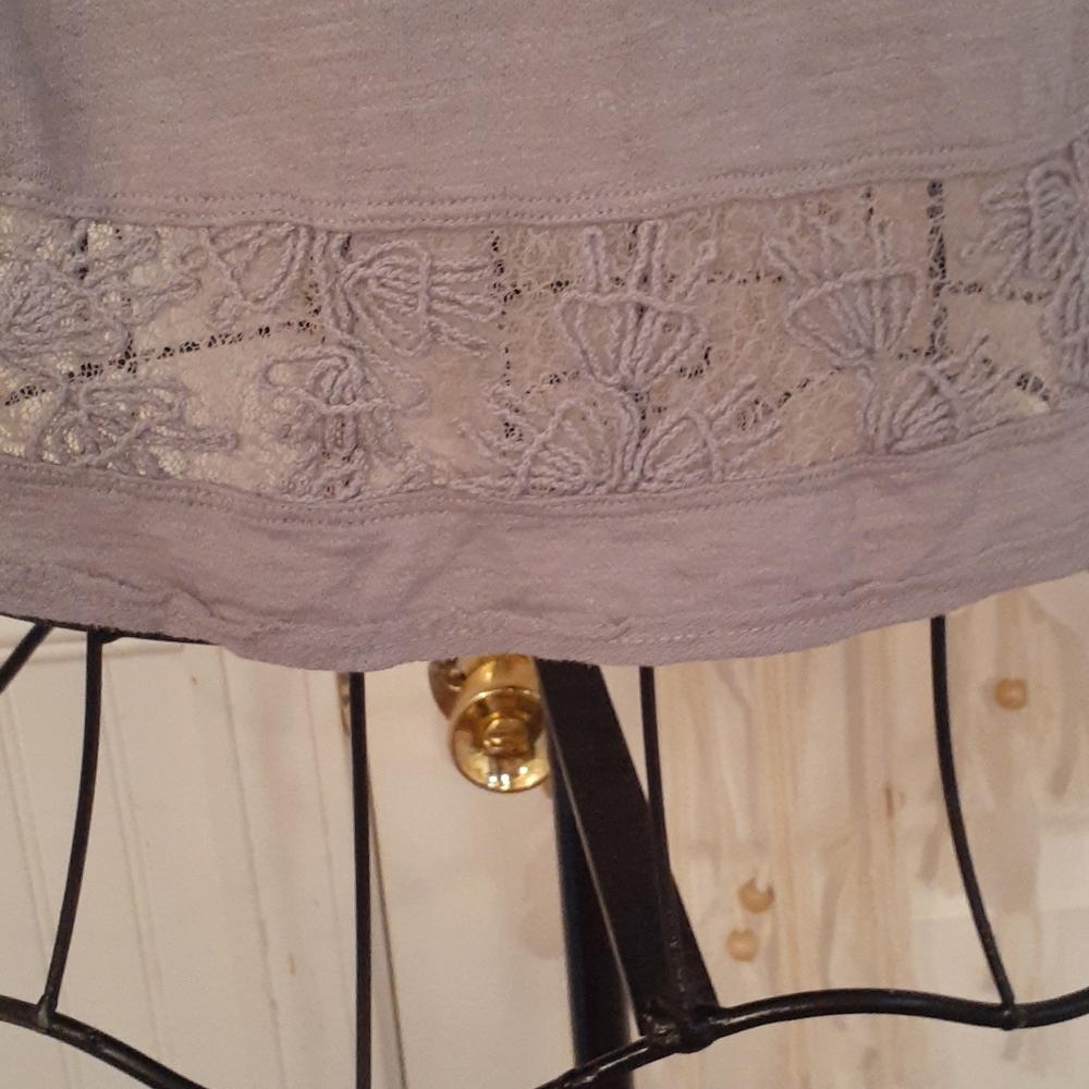 Top - Picture 3 of 4